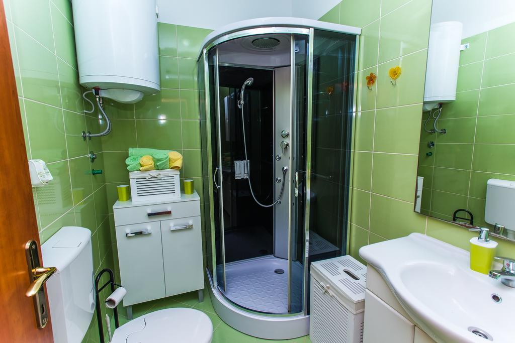 Appartement Apartman Nikolic 2 à Kaštela Extérieur photo